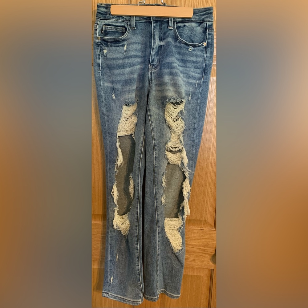 Judy Blue 5/27 Women’s Distressed Blue Jeans Straight Fit